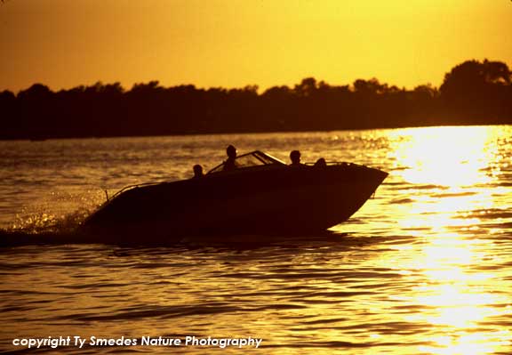 Boating on Blackhawk Lake, in Iowa